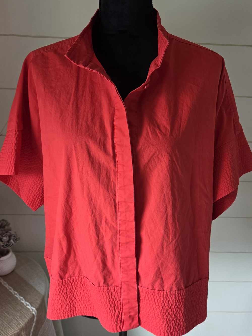 Tuckernuck Red Short Sleeve Sophia Boxy Cropped Top Trapunto Trim Stand Collar